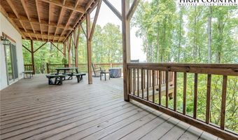 80 Dana Dr, Bakersville, NC 28705