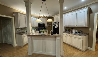 142 Ivy Park Cir, Albertville, AL 35950