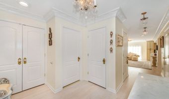 75 White St, Andover, NJ 07801