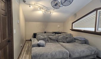19417 S 5th Dr, Beatrice, NE 68310