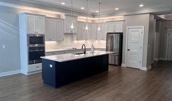 820 E Park Pl, Andover, KS 67002
