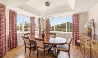 5801 Middle Crest Dr, Agoura Hills, CA 91301