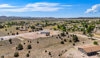 790 W Little Ranch Rd, Paulden, AZ 86334