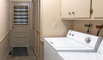305 E 21st St, Atlantic, IA 50022
