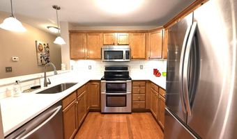 35 Governor Cir, Albany, NY 12208