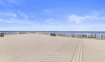 401 Bay Shore Dr 18B, Barnegat, NJ 08005