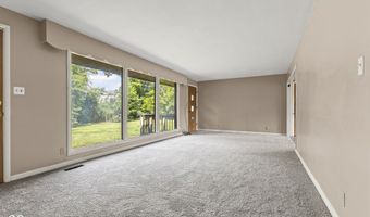 5832 Norcroft Dr, Indianapolis, IN 46221