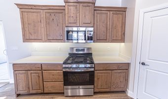 3165 W Coronado Dr, Hurricane, UT 84737