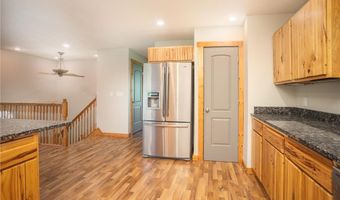1004 Thomas Dr NE, Alexandria, MN 56308