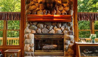 9774 68th Ave, Allendale, MI 49401