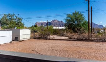 81 S TOMAHAWK Rd, Apache Junction, AZ 85119