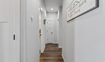 2988 NE Clearwater Dr, Albany, OR 97321