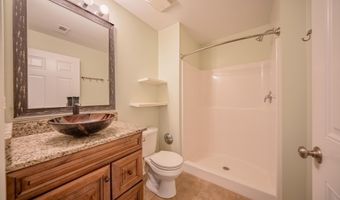 953 E Summerfield Glen Cir, Ann Arbor, MI 48103
