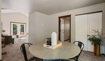 702 Glacier Loop Rd, Bayview, ID 83803
