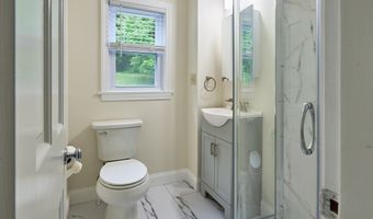 304 South St, Auburn, MA 01501