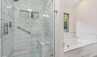 1424 Sarazen Cir, Indianapolis, IN 46239