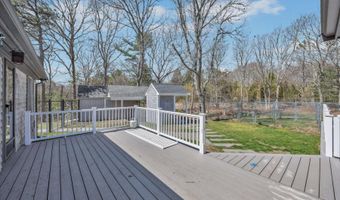 52 Clubhouse Dr, Bourne, MA 02532