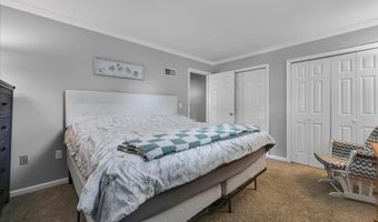 637 FULTON St, Akron, PA 17501