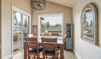 60414 Hedgewood Ln, Bend, OR 97702