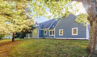 85 Sheep Farm Dr, East Greenwich, RI 02818