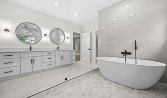 1905 N TAYLOR St, Arlington, VA 22207