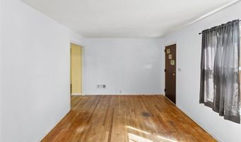 2136 Wyckoff St, Alton, IL 62002