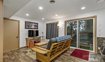 79 Sunset Loop, Cascade, ID 83611