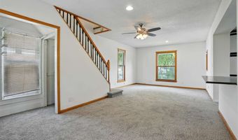 615 Lincoln St, Ainsworth, IA 52201