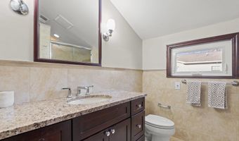 2551 23RD Rd N, Arlington, VA 22207