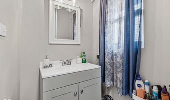 34 Colony Rd, Anderson, IN 46011