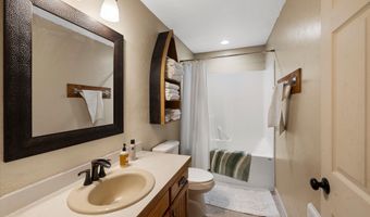 253 Aero Ln, Bigfork, MT 59911