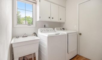 3620 Charter Pl, Ann Arbor, MI 48105