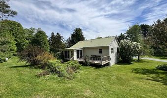 144 Lake Morey Rd, Bradford, VT 05033