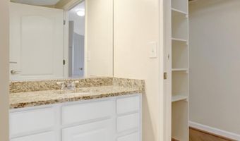 901 N MONROE St 1408, Arlington, VA 22201