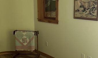 335 Valley View Dr, Addison, VT 05491