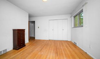 2125 Needham Rd, Ann Arbor, MI 48104
