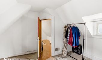 1713 St Clair River Dr, Algonac, MI 48001