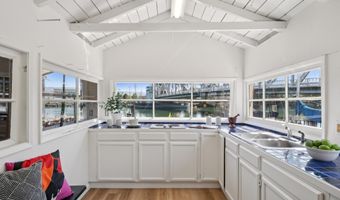 3127 MARINA Dr, Alameda, CA 94501