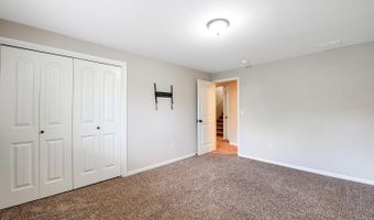 2132 N Stonegate Cir, Andover, KS 67002