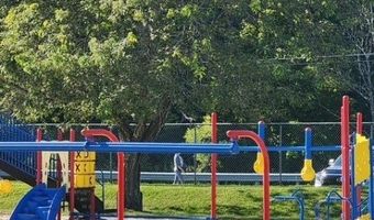 48 E Shore Dr, Alloway, NJ 07462