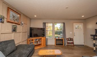 3 Back Rd, Abbot, ME 04406