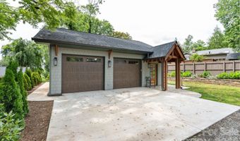 664 Lakeshore Dr, Asheville, NC 28804
