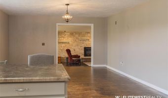 30 N Division St, Cowley, WY 82420