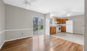 215 Shadyoak Dr, Ballwin, MO 63021