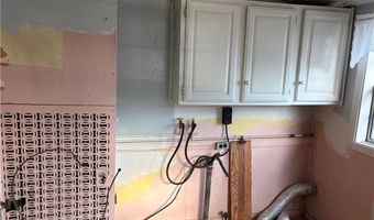2033 Highland Ave, Ashtabula, OH 44004