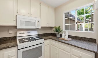 2591 Regent Rd, Carlsbad, CA 92010