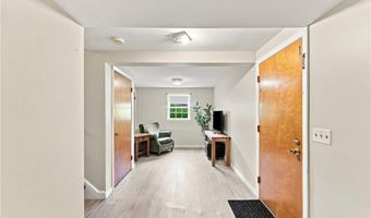 181 Brookside Dr, North Kingstown, RI 02852