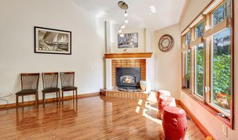 1823 Beaver Pl, Anchorage, AK 99504