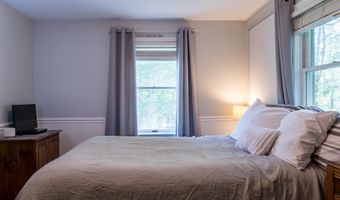 9 Kennebec Cir, Bath, ME 04530