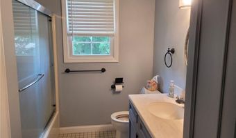 190 Gladstone St 2, Cranston, RI 02920